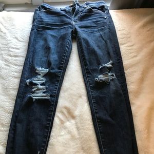 American eagle ripped jeans